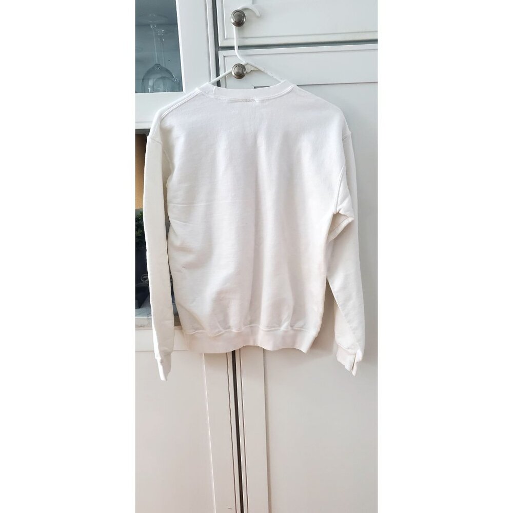 Merry Swiftmas & Kelce New Year White Sweatshirt Size XS - Picture 6 of 6